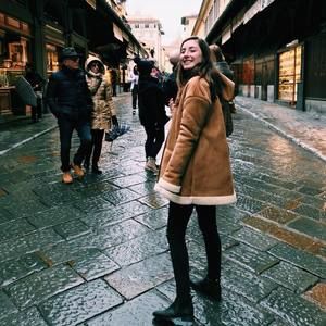 Meet your Posher, Emma